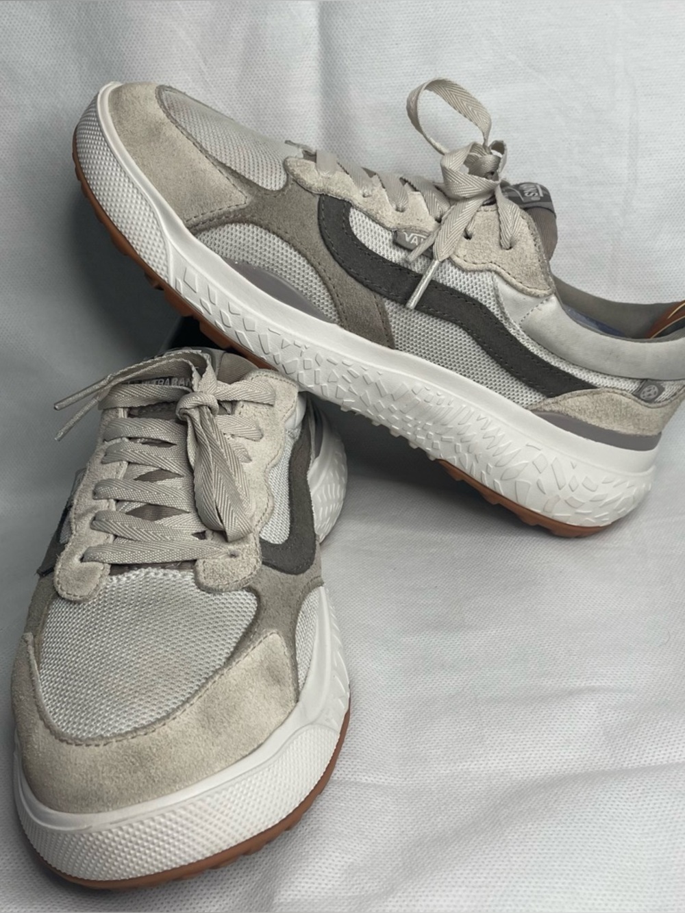 Vans MTE UltraRange Neo Vr3 Skate Shoes Mens Sz US 7.5 Tan White Blanc de Blanc